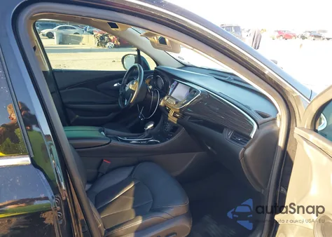 2018 Buick Envision Essence из США, поврежденный, VIN LRBFX1SA2JD010491